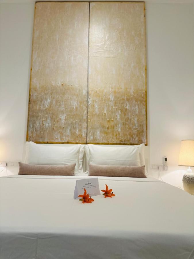 Saffron Robes Living Hotel Hikkaduwa Exterior photo