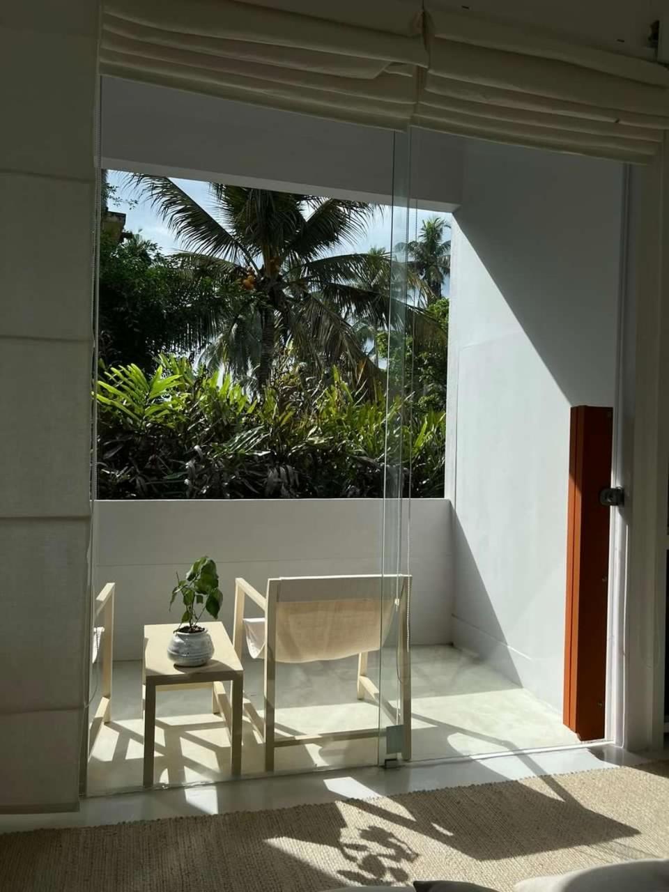 Saffron Robes Living Hotel Hikkaduwa Exterior photo
